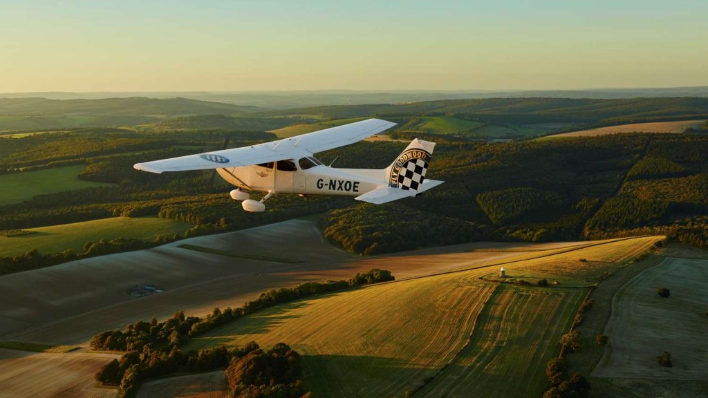 Picture of: Flying Lessons in a Cessna West Sussex Flying School at Goodwood