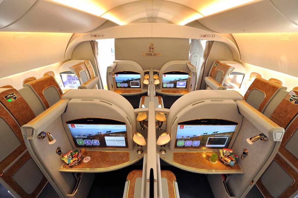Picture of: What It’s Like Flying in a First-class Suite on Emirates